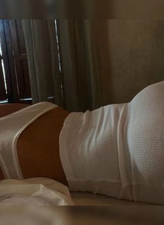 Hannah Blanco - puta in Dubai Photo 3 of 12