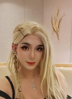 Hannah - Transsexual escort in Hong Kong Photo 4 of 4