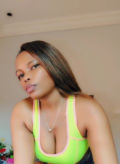 Hannah - escort in Jeddah Photo 4 of 6