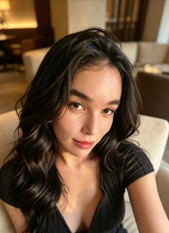 Hannah - masseuse in Manila Photo 4 of 5