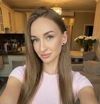 Hannah Instantly Wet - escort in Hong Kong