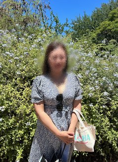 Hannah Korean - puta in Seoul Photo 3 of 5