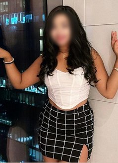Hannah Lee Independent Meets Super Gfe - escort in Colombo Photo 16 of 17