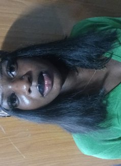 Hannah - puta in Lagos, Nigeria Photo 1 of 1
