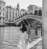 Hannah - companion in Bucharest Photo 7 of 12