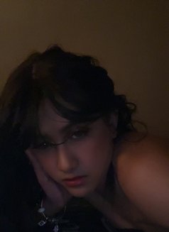 Hannah Smith - Transsexual escort in Manila Photo 4 of 5