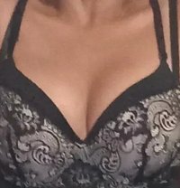 Hannah - escort in Port Elizabeth