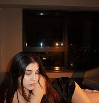 Hanni - escort in Al Manama