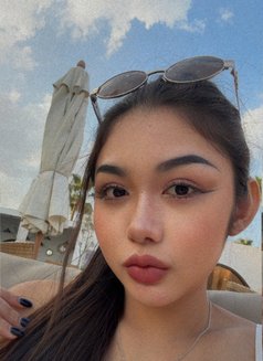 Hanni - Masajista in Abu Dhabi Photo 1 of 9