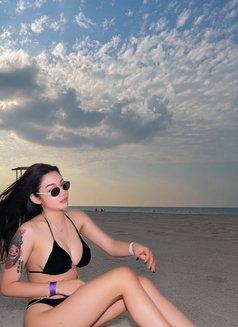 Hanni - Masajista in Abu Dhabi Photo 5 of 9