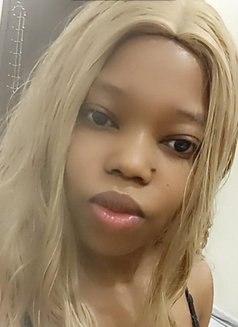 Hannia - escort in Riyadh Photo 1 of 5