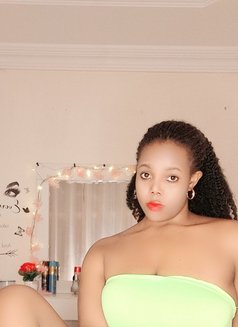 Hannie Bea - escort in Jeddah Photo 8 of 13