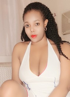 Hannie Bea - escort in Jeddah Photo 11 of 13