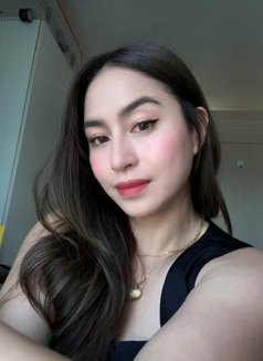 Hannis - escort in Tokyo Photo 2 of 7