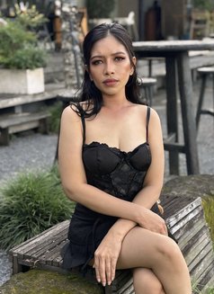 Hanny - escort in Bali Photo 2 of 9