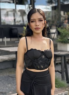 Hanny - escort in Bali Photo 4 of 9