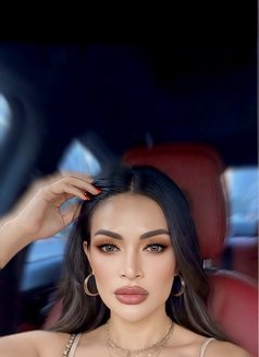 Hanny laoura - escort in Bali Photo 18 of 18