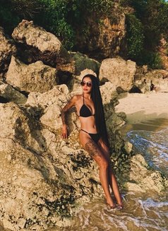 Hanny laoura - escort in Bali Photo 20 of 20