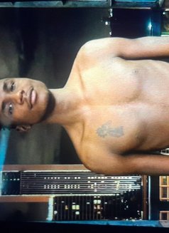 Hansy - Acompañantes masculino in Nairobi Photo 3 of 7