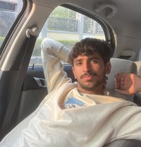 Hanu Chaudhary - Acompañantes masculino in Noida