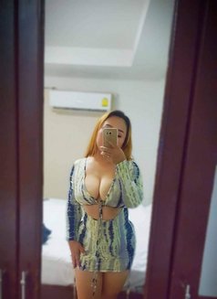 Rudy - puta in Bangkok Photo 6 of 9