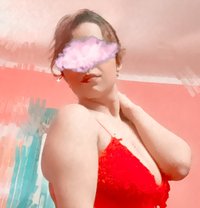 Hanya - escort in Cairo