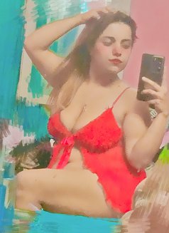 Hanya - escort in Cairo Photo 5 of 7