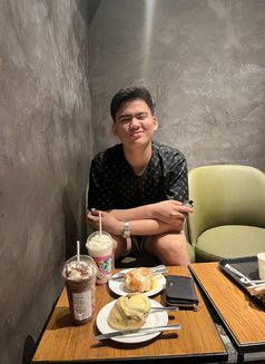 Hapon - Male escort in Manila Photo 3 of 3