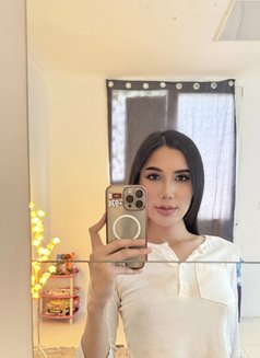 Happiest LB🫦 - masseuse in Doha Photo 5 of 6