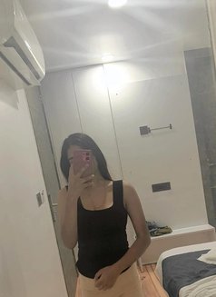 Happy - escort in Noida Photo 5 of 7