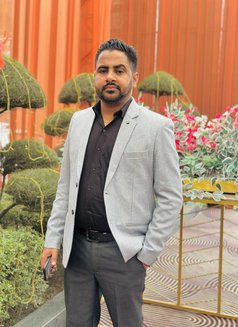 Narinder - Male escort in Chandigarh Photo 1 of 3