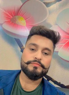 Happy - Male escort in Gurgaon Photo 6 of 12