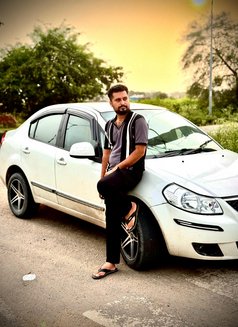 Happy - Male escort in Gurgaon Photo 11 of 12