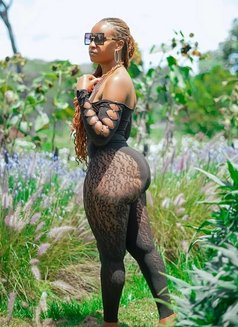 Happy Love - escort in Guangzhou Photo 2 of 4