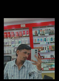 Happy Slim Fit - Acompañantes masculino in Mumbai Photo 5 of 5