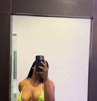 Happy - escort in Seoul