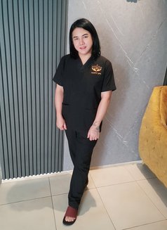 Happy Spa Massage in Muscat - Transsexual escort in Muscat Photo 22 of 24