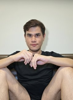 Massage and fun - Male escort in Bangkok Photo 7 of 8