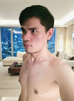 Massage and fun - Male escort in Bangkok Photo 8 of 8