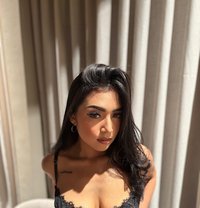 HAPPY WEEKEND - escort in Bali Photo 4 of 4