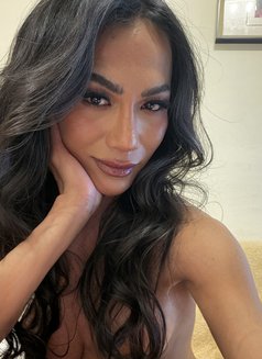 Hard Candy - Transsexual escort in Dubai Photo 29 of 30