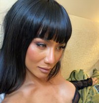 Hard Candy - Transsexual escort in Dubai