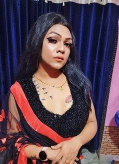 Hard fucking lady - Transsexual escort in Kolkata Photo 5 of 11
