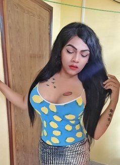 Hard fucking lady - Transsexual escort in Kolkata Photo 8 of 11