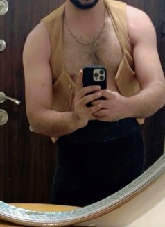 Hard Top - Acompañantes masculino in İstanbul Photo 1 of 3