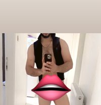 Hard Top - Male escort in İstanbul