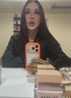 Hard top mistress - Transsexual escort in Abu Dhabi Photo 15 of 16