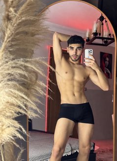 HARD_TOPXL_POPERS - Male escort in İstanbul Photo 3 of 30