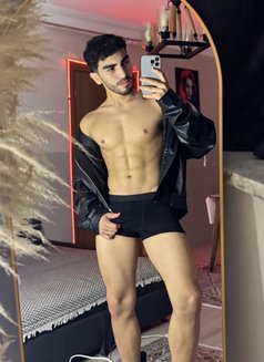 HARD_TOPXL_POPERS - Male escort in İstanbul Photo 6 of 30