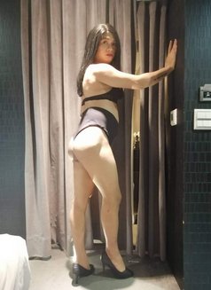 Hardcock Samantha - Transsexual escort in Taipei Photo 9 of 10